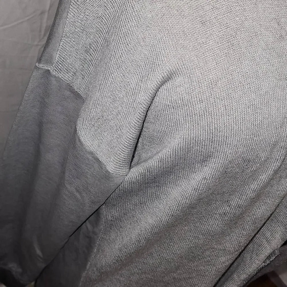 NWT Tempo Paris Womens Charcoal Pocket Tee Small Medium - Picture 3 of 5